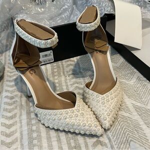 White shoes. Bought for wedding but never used.